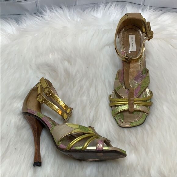 Marc Jacobs T-Strap Floral Heels Size 36/5.5-6 - Picture 1 of 6